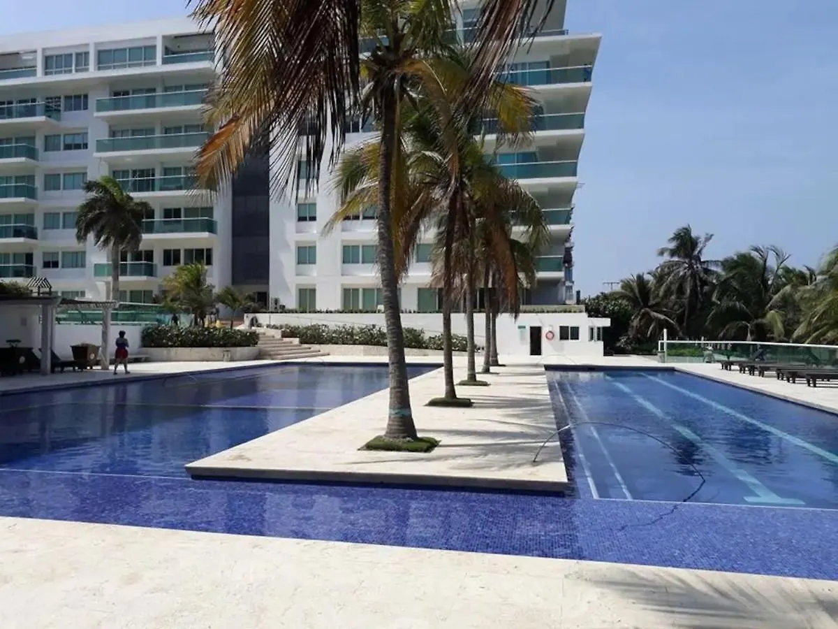 Amplio Apt De 3 Alcobas Edificio Primera Linea De Playa Cartagena Colombia