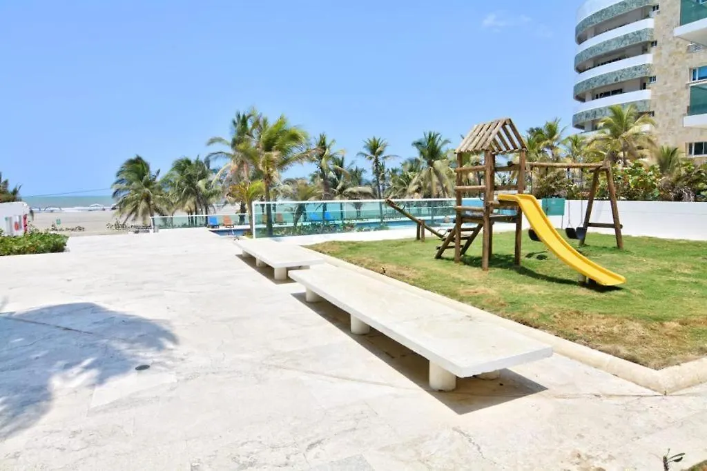 Amplio Apt De 3 Alcobas Edificio Primera Linea De Playa Cartagena Apartment