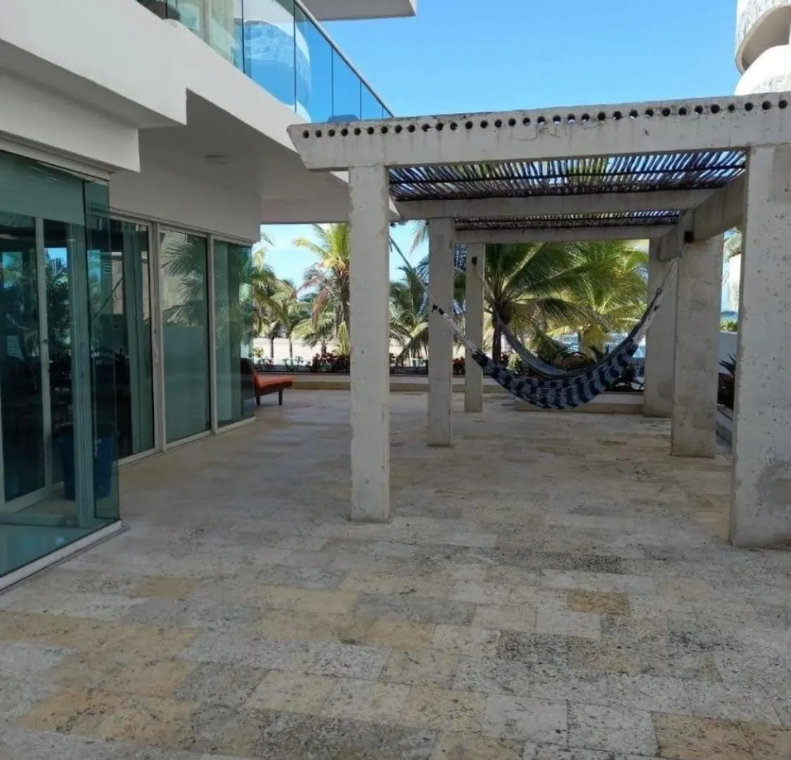 Amplio Apt De 3 Alcobas Edificio Primera Linea De Playa Cartagena 0*,