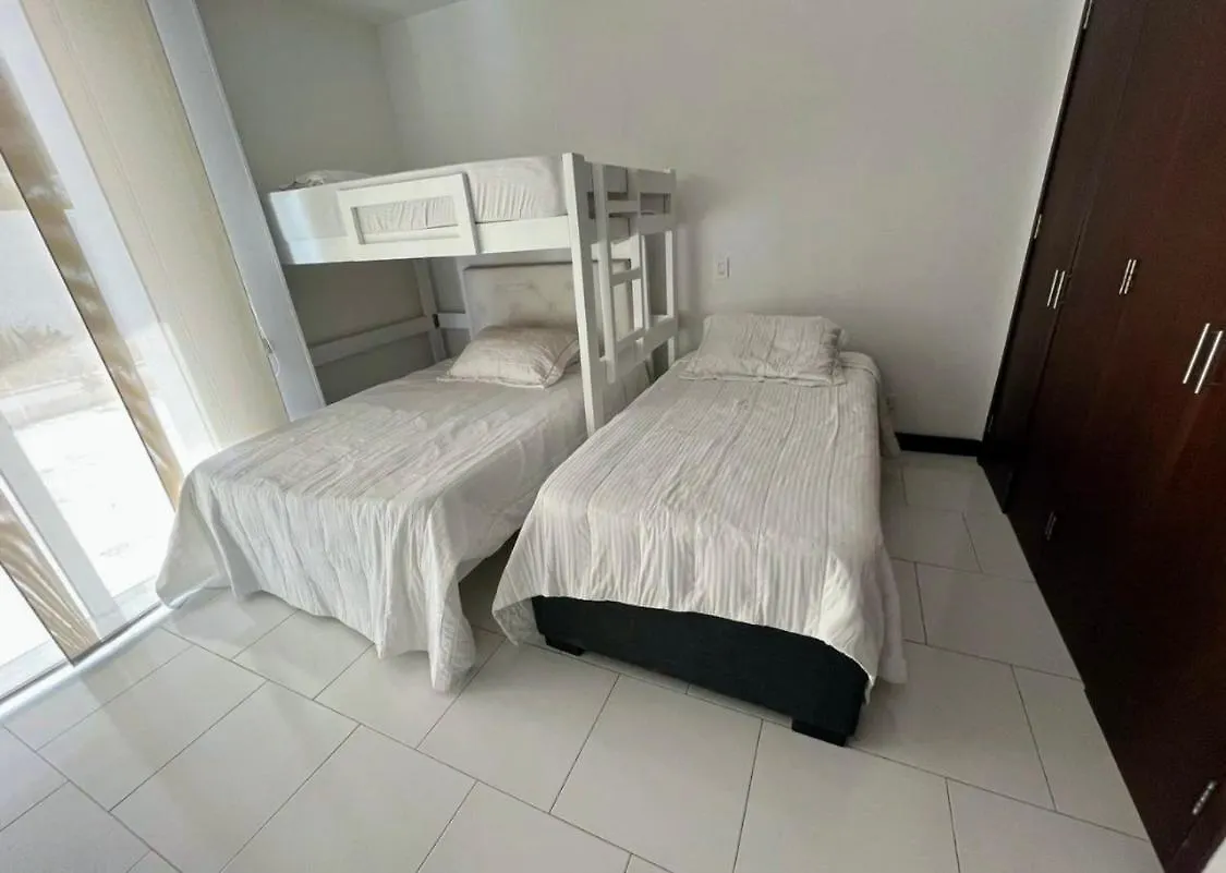 Apartment Amplio Apt De 3 Alcobas Edificio Primera Linea De Playa Cartagena